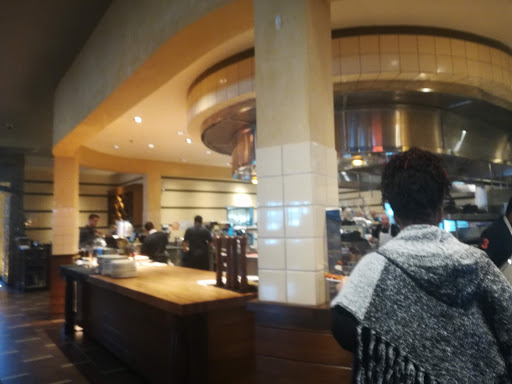 Shopping Mall «Shops At Dos Lagos», reviews and photos, 2780 Cabot Dr #140, Corona, CA 92883, USA