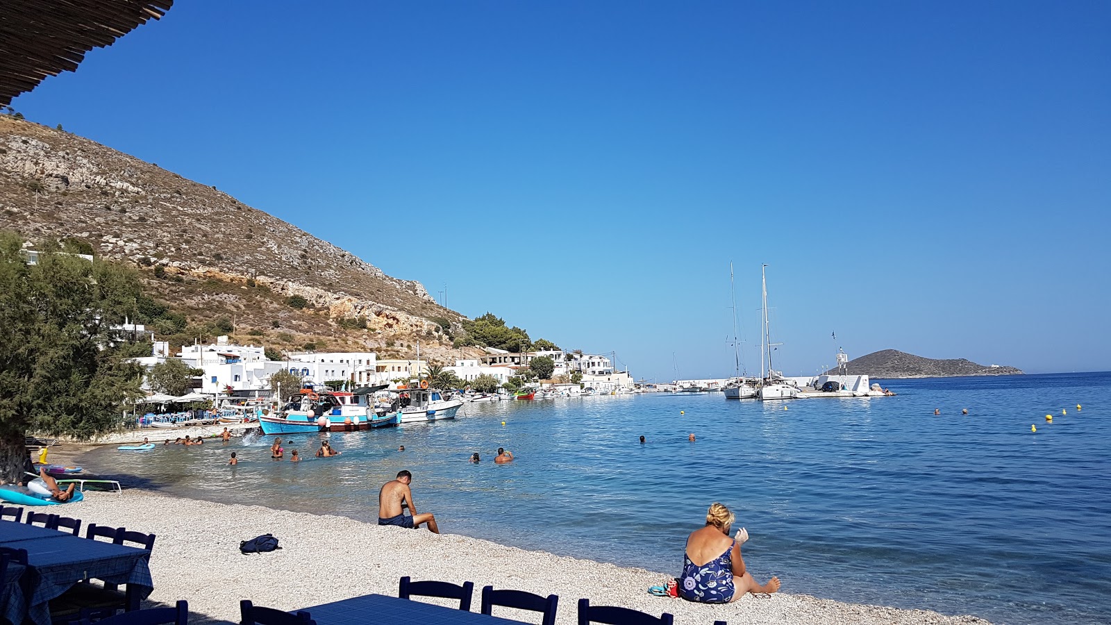 Foto van Zorbas Taverna beach voorzieningenruimte