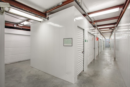Self-Storage Facility «Simply Self Storage - Dearborn», reviews and photos, 23954 Kean, Dearborn, MI 48124, USA