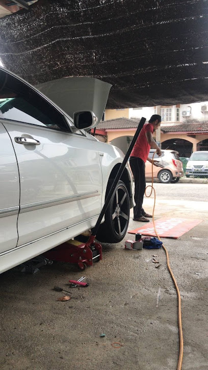 Anak abah Carwash