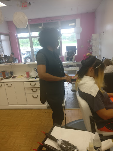 Shopping Mall «Freedom Mart Shopping Center», reviews and photos, 3164 Freedom Dr, Charlotte, NC 28208, USA