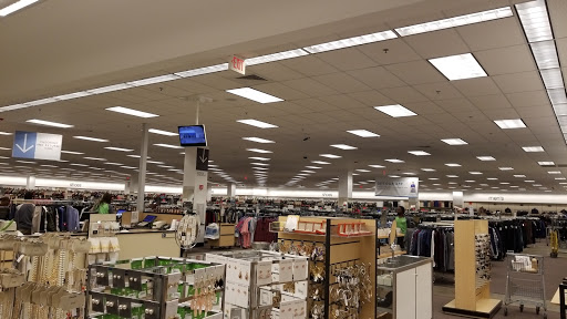 Department Store «Nordstrom Rack Liberty Tree Mall», reviews and photos, 50 Independence Way, Danvers, MA 01923, USA