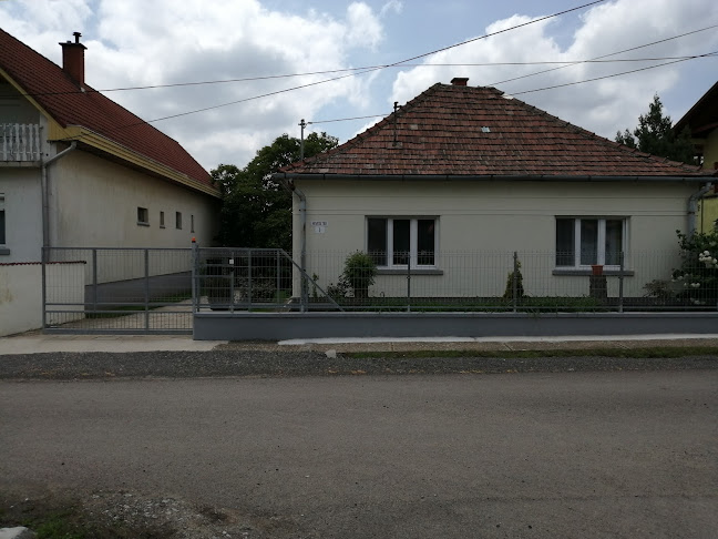 Atkár, Hevesi tér 1, 3213 Magyarország