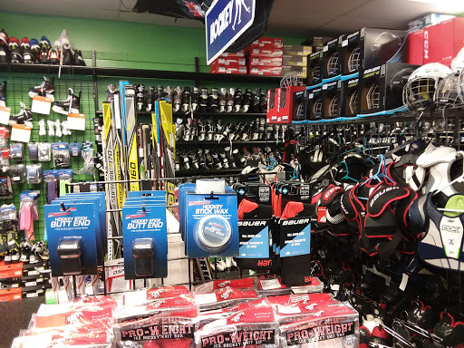 Sporting Goods Store «Play It Again Sports - Twinsburg, OH», reviews and photos, 8870 Darrow Rd, Twinsburg, OH 44087, USA