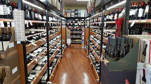 Liquor Store «Save Rite Discount Liquors», reviews and photos, 2114 NJ-35, Oakhurst, NJ 07755, USA