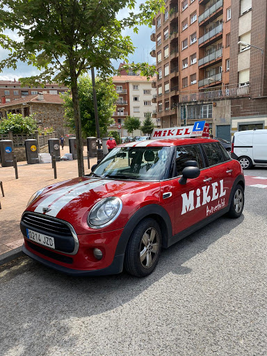 Autoescuela Mikel (Txurdinaga) en Bilbao provincia Vizcaia