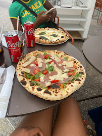 Pizza du Metà e Metà Pizzeria à Montreuil - n°4