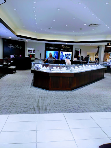 Jewelry Store «Ben Bridge Jeweler», reviews and photos, 1151 Galleria Blvd #137, Roseville, CA 95678, USA