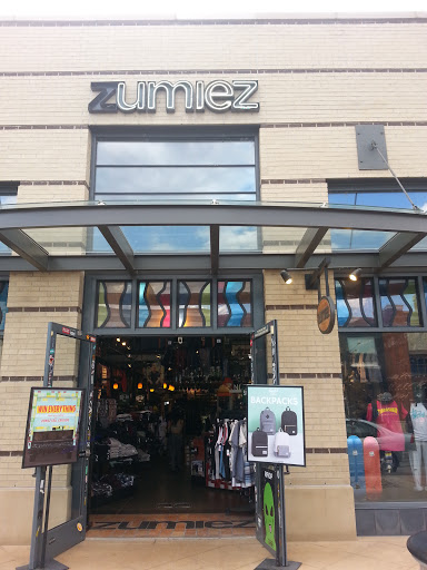 Zumiez