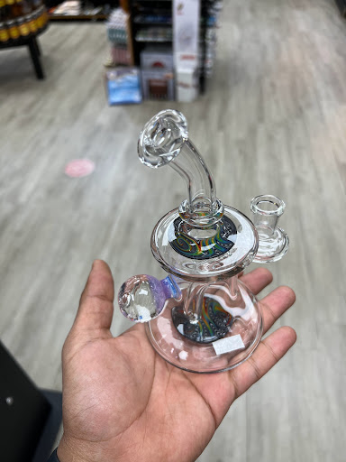 Vaporizer Store «Vapors Smoke shop», reviews and photos, 501 Hargrove Rd E f, Tuscaloosa, AL 35401, USA