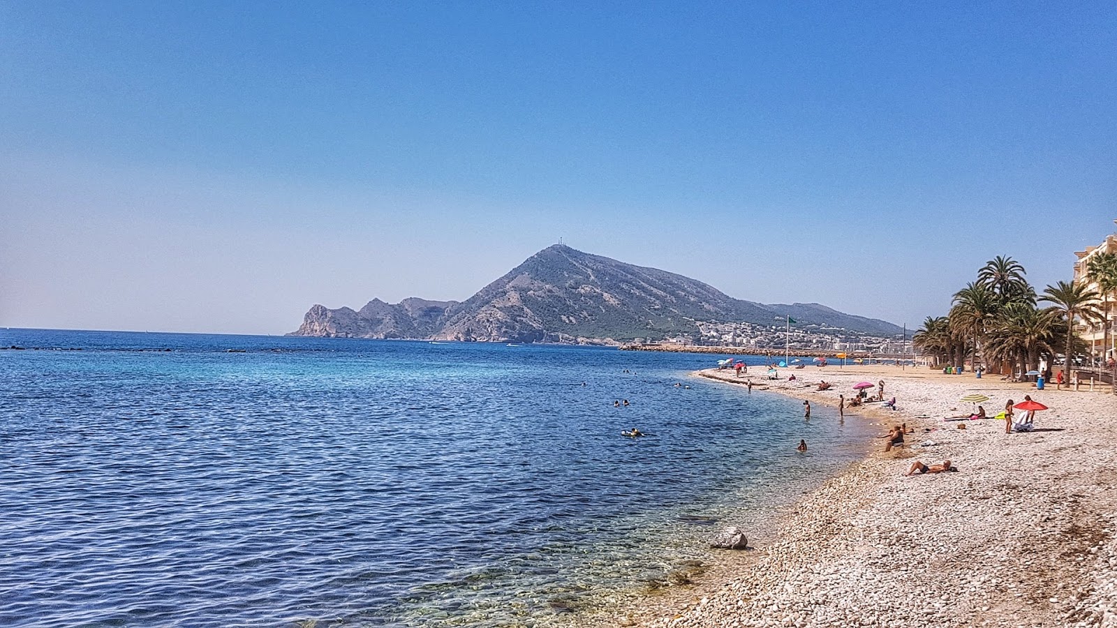 Fotografie cu Playa la Roda cu long bay