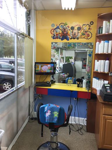 Barber Shop «Greeley Barber Shop», reviews and photos, 19 King St, Chappaqua, NY 10514, USA