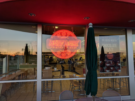 Donut Shop «Krispy Kreme Doughnuts», reviews and photos, 1444 N Battlefield Blvd, Chesapeake, VA 23320, USA