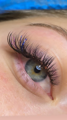 Lashes charmants à Balazé