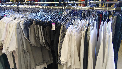 Thrift Store «Thrift Town», reviews and photos, 410 El Camino Ave, Sacramento, CA 95815, USA