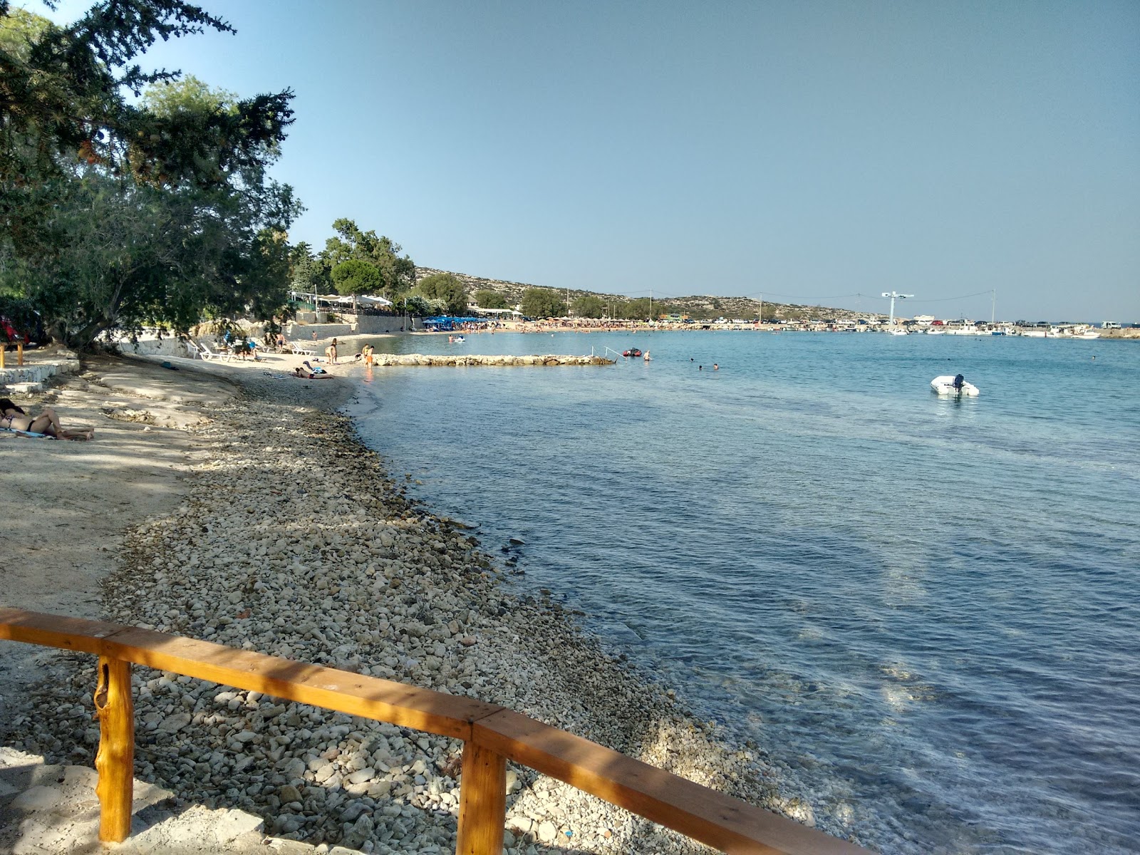 Foto von Sosorides beach mit teilweise sauber Sauberkeitsgrad