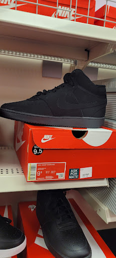 Shoe Store «Shoe Carnival», reviews and photos, 1700 E College Ave, Normal, IL 61761, USA