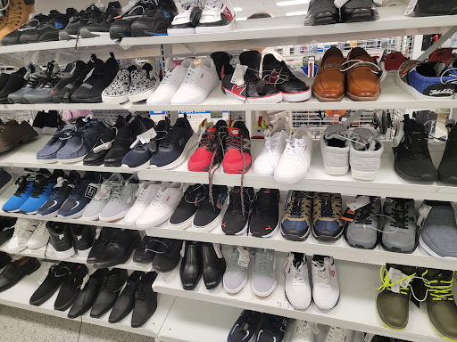 Clothing Store «Ross Dress for Less», reviews and photos, 521 S Plano Rd, Richardson, TX 75081, USA