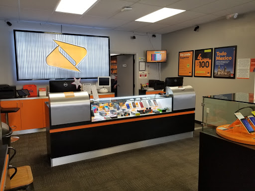 Cell Phone Store «GRECKO CONNEXION (BOOST MOBILE STORE)», reviews and photos, 3757 E 1st St, Los Angeles, CA 90063, USA