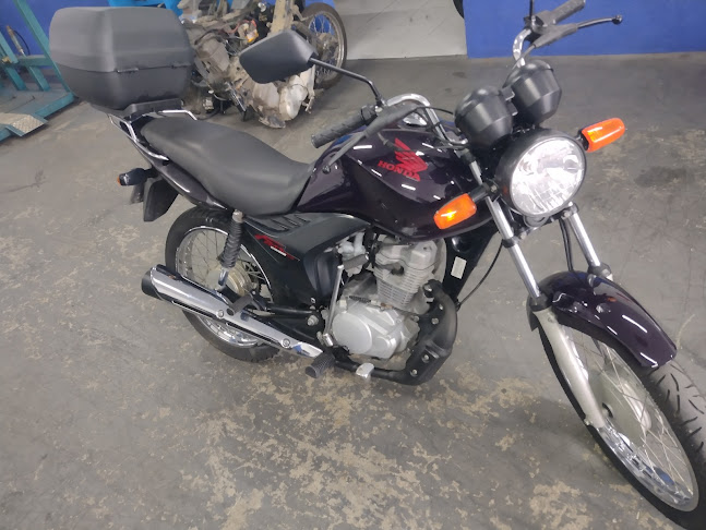 Av. Mal. Floriano Peixoto, 3194 - Centro, Curitiba - PR, 80200-000, Brasil