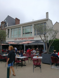 Atmosphère du Restaurant La Tchanquetas à Saint-Briac-sur-Mer - n°2