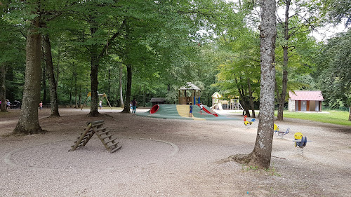 Parc d'attractions Complexe de loisirs de la forêt de GOUPIL Bois-de-Haye