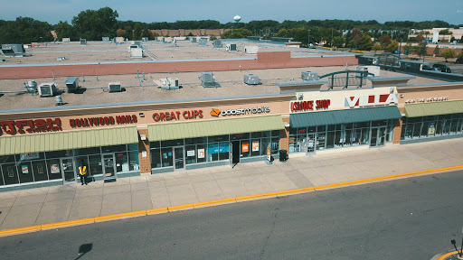 Boost Mobile, 7631 W Broadway Ave, Brooklyn Park, MN 55428, USA, 
