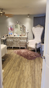 FLIRTYLASHESS® Eyelash Extensions - Photo 8 - Car repair in Corpus Christi, TX, Corpus Christi