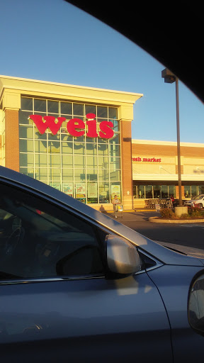 Supermarket «Weis Markets», reviews and photos, 217 Oak Lee Dr #15, Ranson, WV 25438, USA