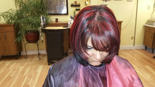 Beauty Salon «Cut N Curl Beauty Salon», reviews and photos, 6722 Hanley Rd, Tampa, FL 33634, USA