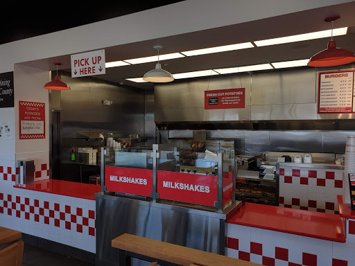 Shopping Mall «Townline Square Shopping Center», reviews and photos, 533 S Broad St, Meriden, CT 06450, USA