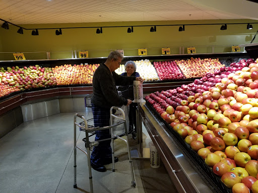 Supermarket «Cermak Fresh Produce», reviews and photos, 4000 W Diversey Ave, Chicago, IL 60639, USA