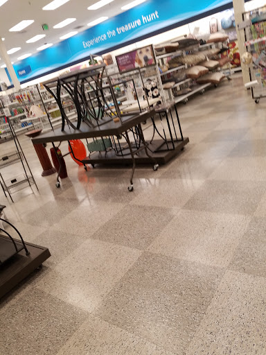 Clothing Store «Ross Dress for Less», reviews and photos, 3093 E Main St, Russellville, AR 72802, USA