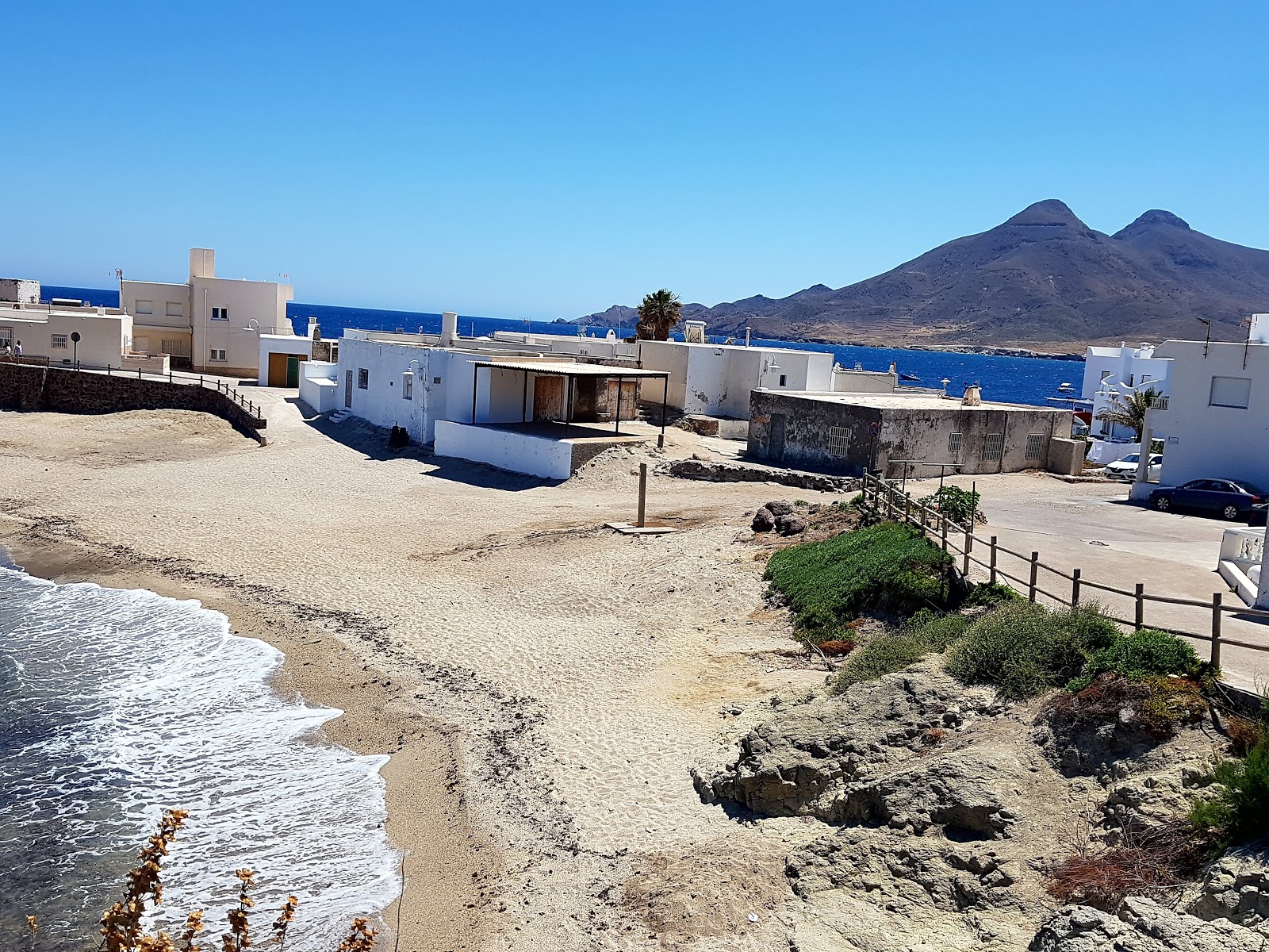 Zdjęcie La isleta beach z mała zatoka