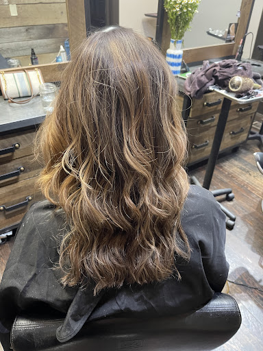 Hair Salon «Unruli Aveda Salon», reviews and photos, 121 3rd Ave N, Franklin, TN 37064, USA