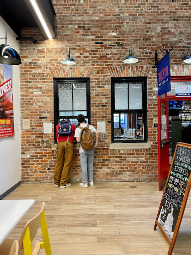 Shopping Mall «Shops At 2000 Penn», reviews and photos, 2000 Pennsylvania Ave NW #3500, Washington, DC 20006, USA