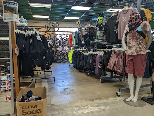 Sporting Goods Store «Sports Basement Sunnyvale», reviews and photos, 1177 Kern Ave, Sunnyvale, CA 94085, USA