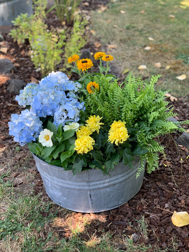 Florist «Petals & Vines», reviews and photos, 410 Main St E, Monmouth, OR 97361, USA