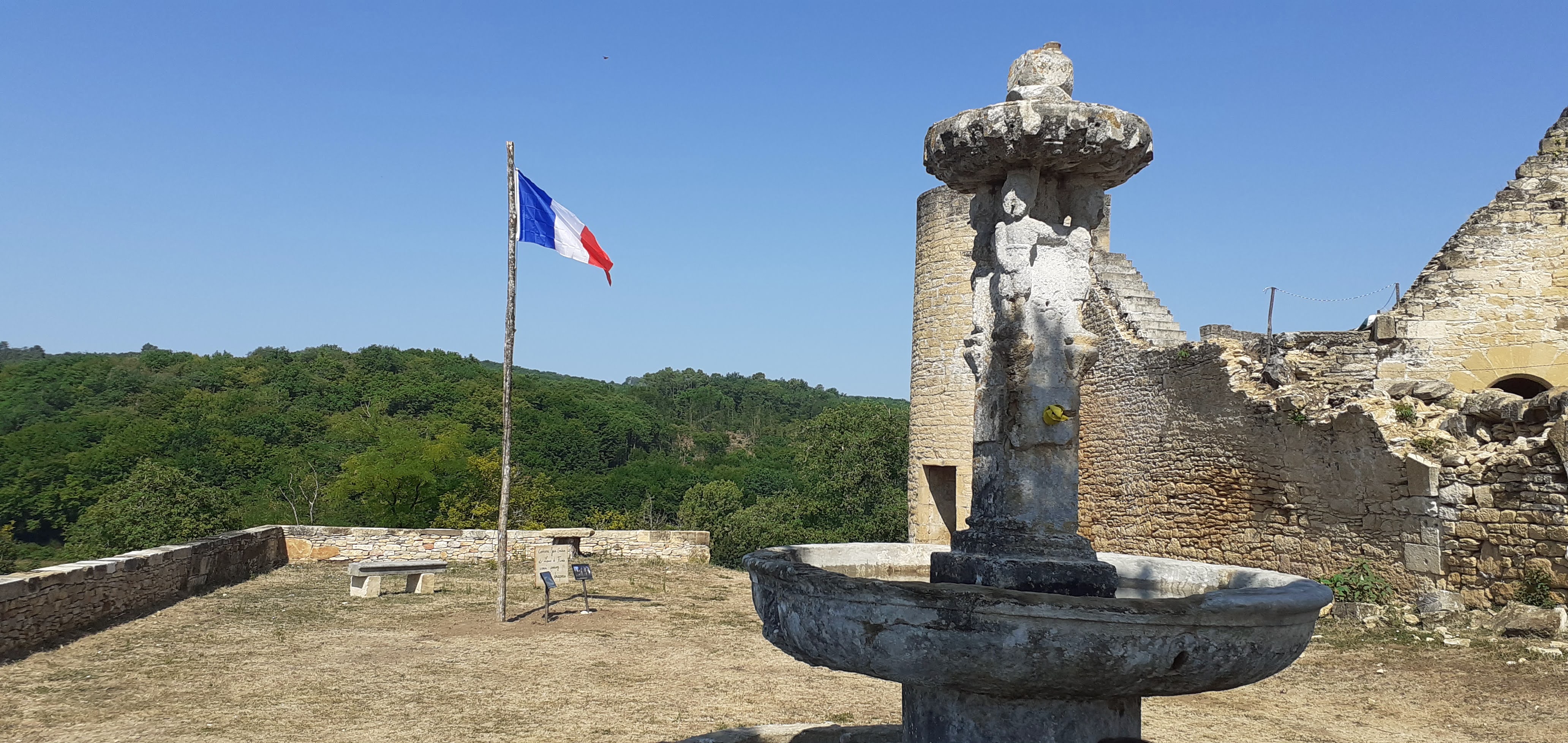 Photo n° 32 de l'avis de yves.a fait le 04/08/2022 à 14:23