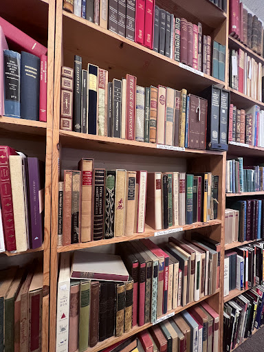 Used Book Store «The Book Garden», reviews and photos, 868 Monmouth Rd, Cream Ridge, NJ 08514, USA