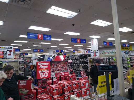 Hardware Store «Harbor Freight Tools», reviews and photos, 3709 Farmington Dr, Greensboro, NC 27407, USA