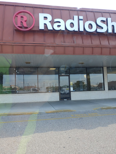 Electronics Store «RadioShack», reviews and photos, 7755 Tylersville Rd, West Chester Township, OH 45069, USA