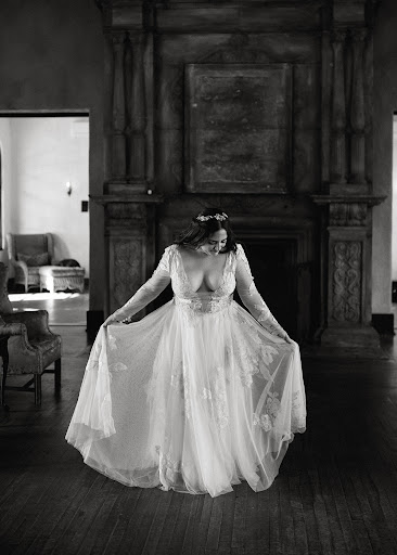 Bridal Shop «The White Magnolia Bridal Collection», reviews and photos, 1101 W Kennedy Blvd, Tampa, FL 33606, USA