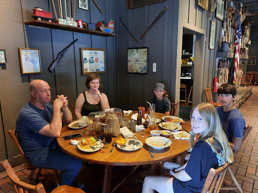 American Restaurant «Cracker Barrel Old Country Store», reviews and photos, 12357 Hornsby Ln, Newport News, VA 23602, USA