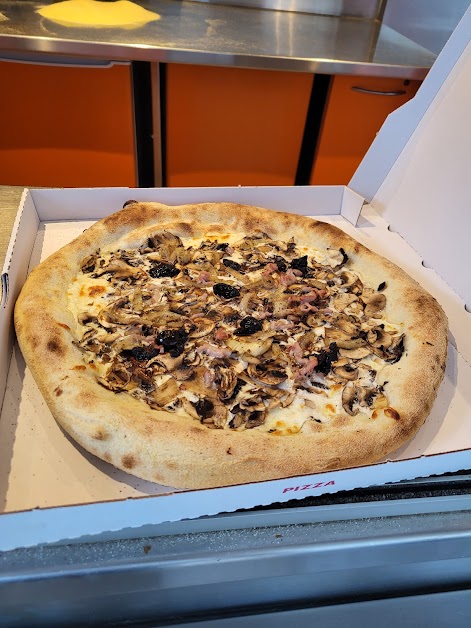 Zé pizza à Eyguières