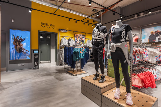 adidas Outlet Store Halfweg