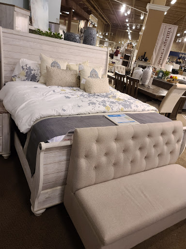 Furniture Store «Ashley HomeStore», reviews and photos, 925 Paterson Plank Rd, Secaucus, NJ 07094, USA