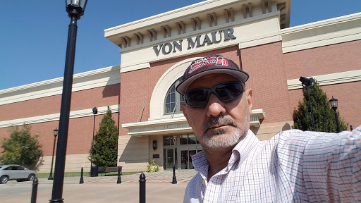 Department Store «Von Maur», reviews and photos, 2 Fountain Grass Dr, Lake St Louis, MO 63367, USA