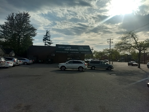 Car Wash «Rainbow Car Wash», reviews and photos, 225 W Old Country Rd, Hicksville, NY 11801, USA