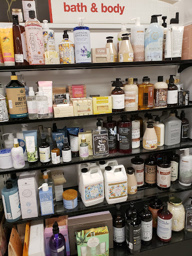 Department Store «T.J. Maxx», reviews and photos, 135 Universal Dr N, North Haven, CT 06473, USA